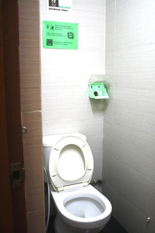 Single Bed in 4-Bed Mixed Dormitory Room